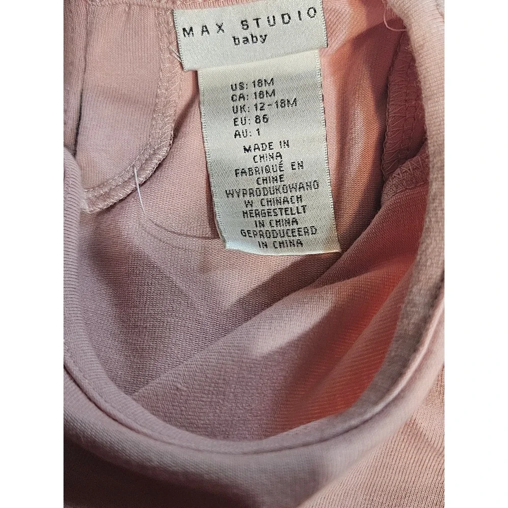 🩷Max Studio/ little Me Baby Girls Pink Strawberry Shorts and T-Shirt  Set 18M💜